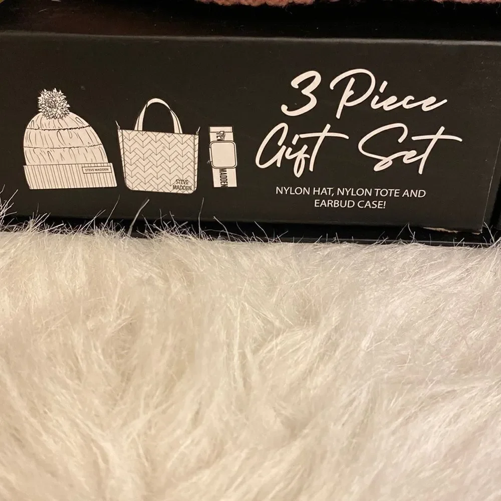 NWT Steve Madden Tote/Crossbody w/ AirPod Case and Hat- 3pc Gift Set - Mauve - Picture 9 of 15